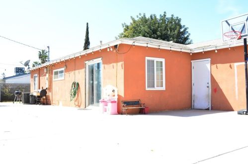 2942 Avalon St, Riverside CA  92509-2015 exterior