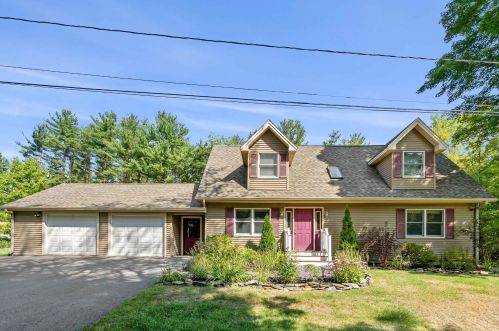 15 Lund Ln, Hollis, NH 03049-6310