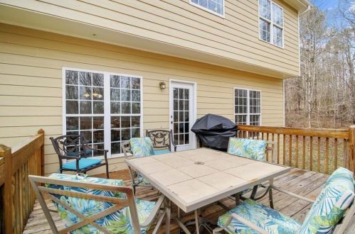 215 Lanella Pkwy, Conyers GA  30013-5237 exterior