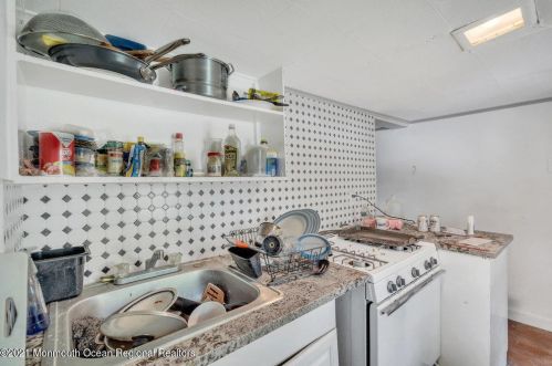 237 Drs James Parker Blvd, Tinton Falls NJ  07701-1338 exterior