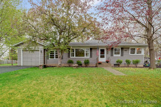 501 Locust Ave, Geneva, IL 60134-1502