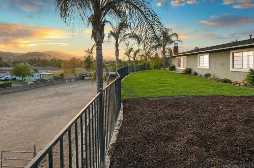 11415 Topo Ln, Lakeside, CA 92040-5719