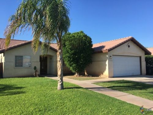 1254 Zapata St, Calexico, CA 92231-9677