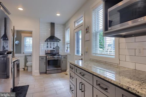 345 Ross St, Lancaster PA  17602-1941 exterior