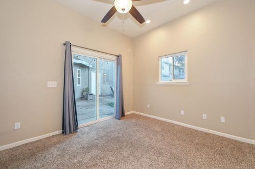 5652 Walnut Ave, Citrus Heights CA  95662-5316 exterior