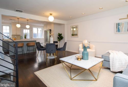 760 8th St, Philadelphia, PA 19147-2839