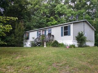 757 Wilson Hollow Rd, Dickson, TN 37055-5226