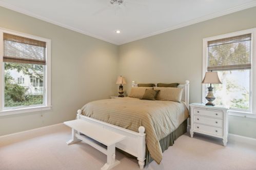 5 Beachwood, Isle Of Palms SC  29451-2815 exterior