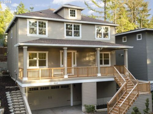 8564 47th Ave, Portland, OR 97219-1035