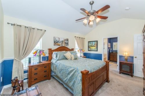 98 Winding Hill Dr, Hackettstown NJ  07840-5671 exterior