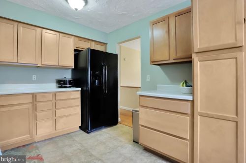 60 Baugher Dr, Hanover PA 17331-4004 exterior