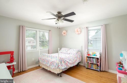 14 Winding Way, Trenton NJ 08620-2628 exterior