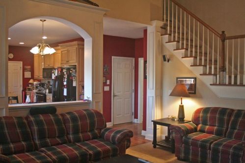 3820 Price Rd, Gainesville, GA 30506-5358