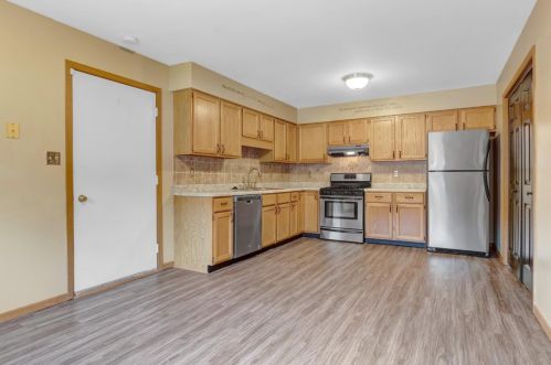 1513 Autumn Dr, Crown Point, IN 46307-9691