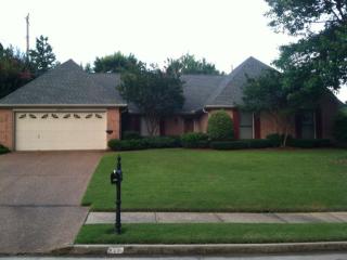 2574 Hearth Stone Dr, Cordova, TN 38016-2504