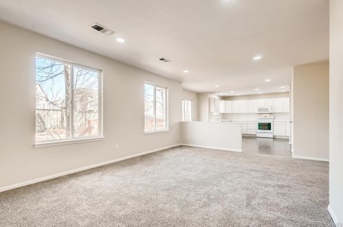 5684 Quemoy Ct, Aurora CO 80018-3133 exterior