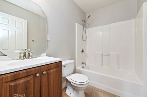 517 Prospect Ave, Riverside CA  92507-1720 exterior
