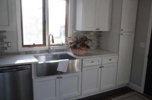 38 Birch Glen Ave, Warwick, RI 02886-2902