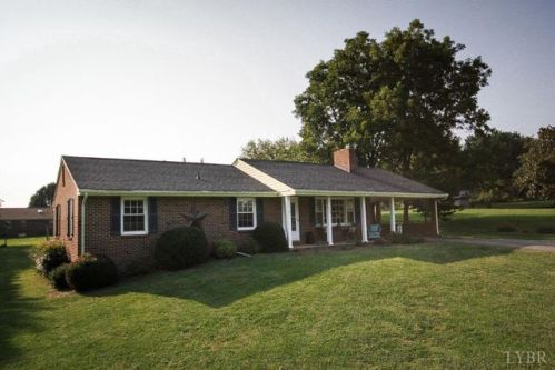 1713 Grandview Rd, Bedford, VA 24523-1203