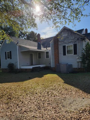 301 Kelly St, Kingstree, SC 29556-2905