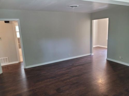 1232 Glenwood Dr, Irving TX  75060-3812 exterior