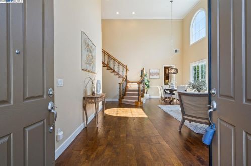 5073 Piper Glen Ter, Pleasanton, CA 94568-7490