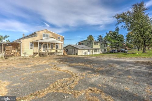 556 Fairmount Rd, Ephrata, PA 17522-8532