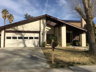 818 Peg St, Ridgecrest, CA 93555-3432