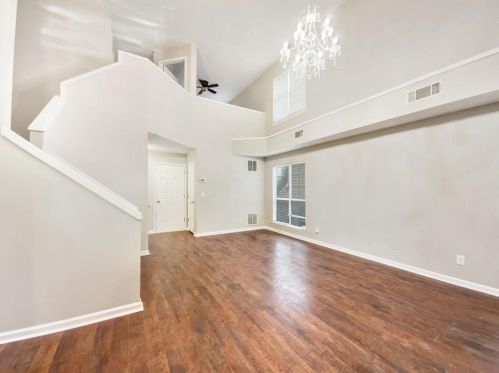 4049 Beaver Oaks Dr, Duluth, GA 30096-5669