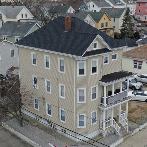 51 Montrose St, Providence, RI 02908-5120
