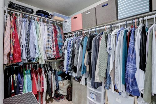 6067 Quatar Way, Aurora CO 80016-7134 exterior