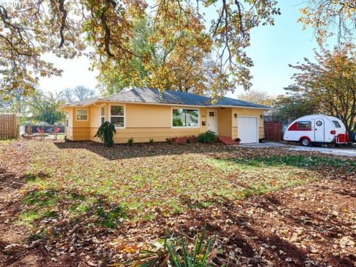 814 Sierra Vista Dr, Newberg, OR 97132-1175