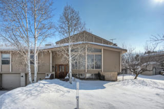 2031 Bluebell Dr, Bountiful, UT 84010-1612