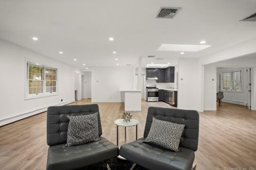 11 Eastwood Rd, Norwalk CT  06851-1111 exterior