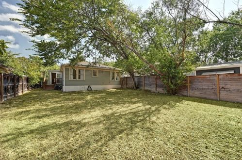 605 46th St, Austin TX  78751-3212 exterior