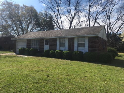 806 Sheraton Dr, Washington, GA 30673-2215