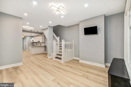 5757 Larchwood Ave, Philadelphia, PA 19143-1209