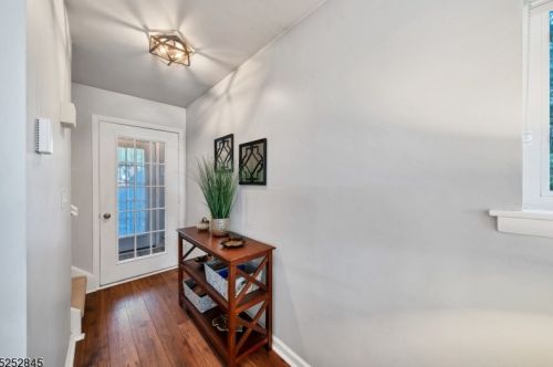 301 Betty Ln, Dover, NJ 07803-3050
