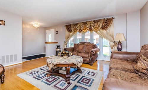 7803 Nordica Ave, Niles IL  60714-3313 exterior