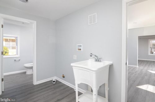 228 Wyoming Ave, Camden NJ  08106-1508 exterior