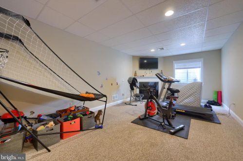 541 Prince George Dr, Lancaster PA 17601-8801 exterior