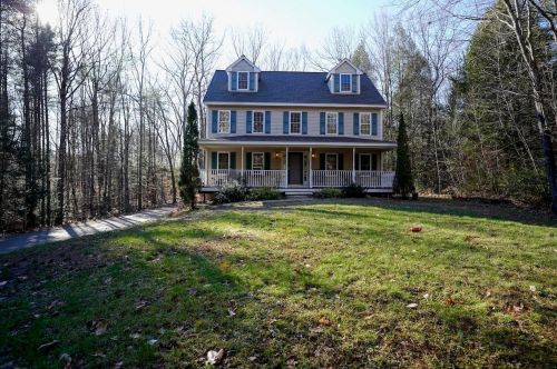 113 Karlin Rd, Fremont, NH 03044-3038