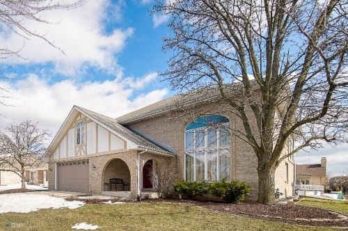 14825 Landings Ln, Oak Forest, IL 60452-6013