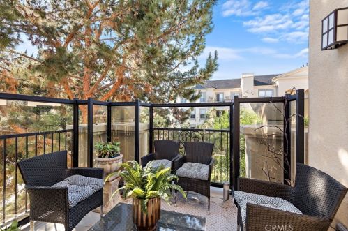 2365 Watermarke Pl, Irvine CA  92612-7695 exterior