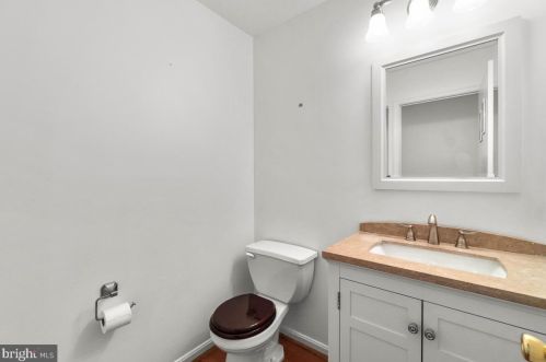 6100 Cliffside Trl, Columbia MD 21045-7412 exterior