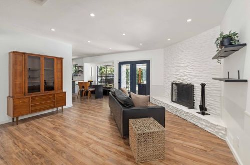 5407 Claymoor Dr, Austin TX  78723-4808 exterior