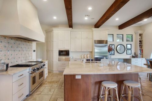 316 Dawn River Cv, Austin TX  78732-1986 exterior