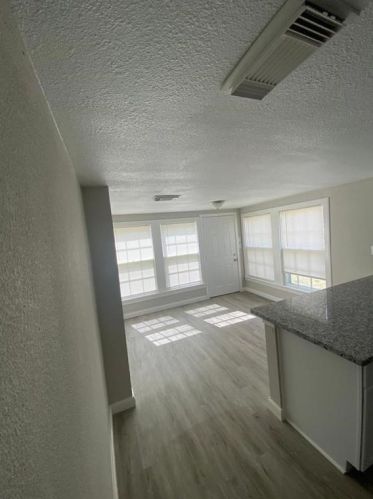 512 Rice St, Angleton TX  77515-5227 exterior