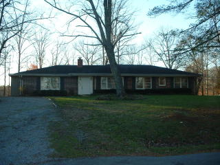1447 Piedmont Dr, Dalton, GA 30721-8852