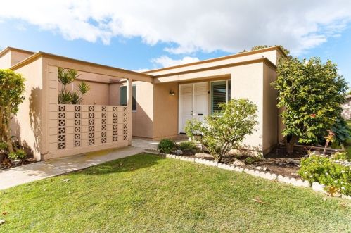 13310 Del Monte Dr, Seal Beach, CA 90740-4592